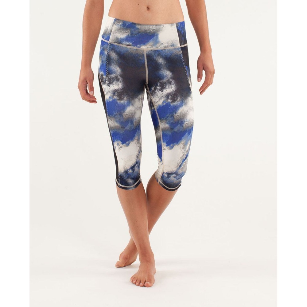 Lululemon 105 F Crop Leggings Size 2 Milky‎ Way Multi Black Athleisure